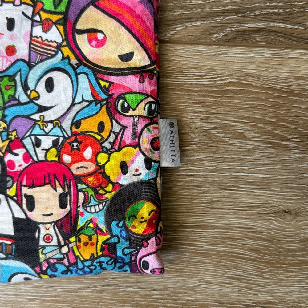 Colorful Cartoon Print Pouch - Picture 4 of 6